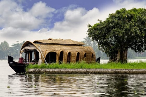 Shalini Cabs and Tempo Travellers - Alapuzha