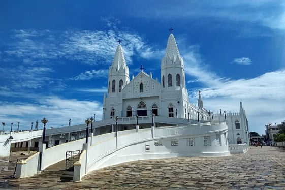 Shalini Cabs and Tempo Travellers - Velankanni Tour Package