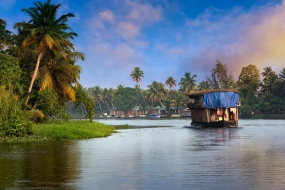 Shalini Cabs and Tempo Travellers - Kochi Tour Package