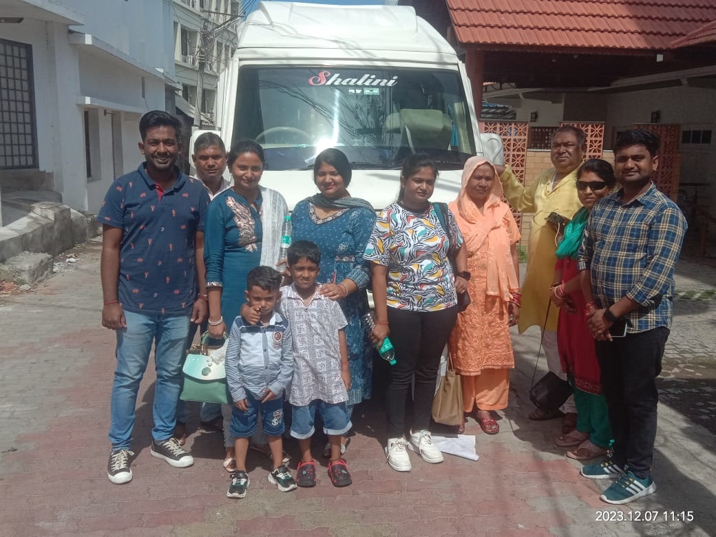 Shalini Cabs and Tempo Travellers - Ooty Tour Package